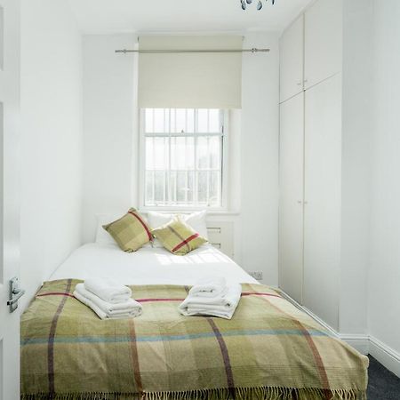 Cosy 1-Bed Flat On King'S Road In Chelsea, West London Daire Dış mekan fotoğraf